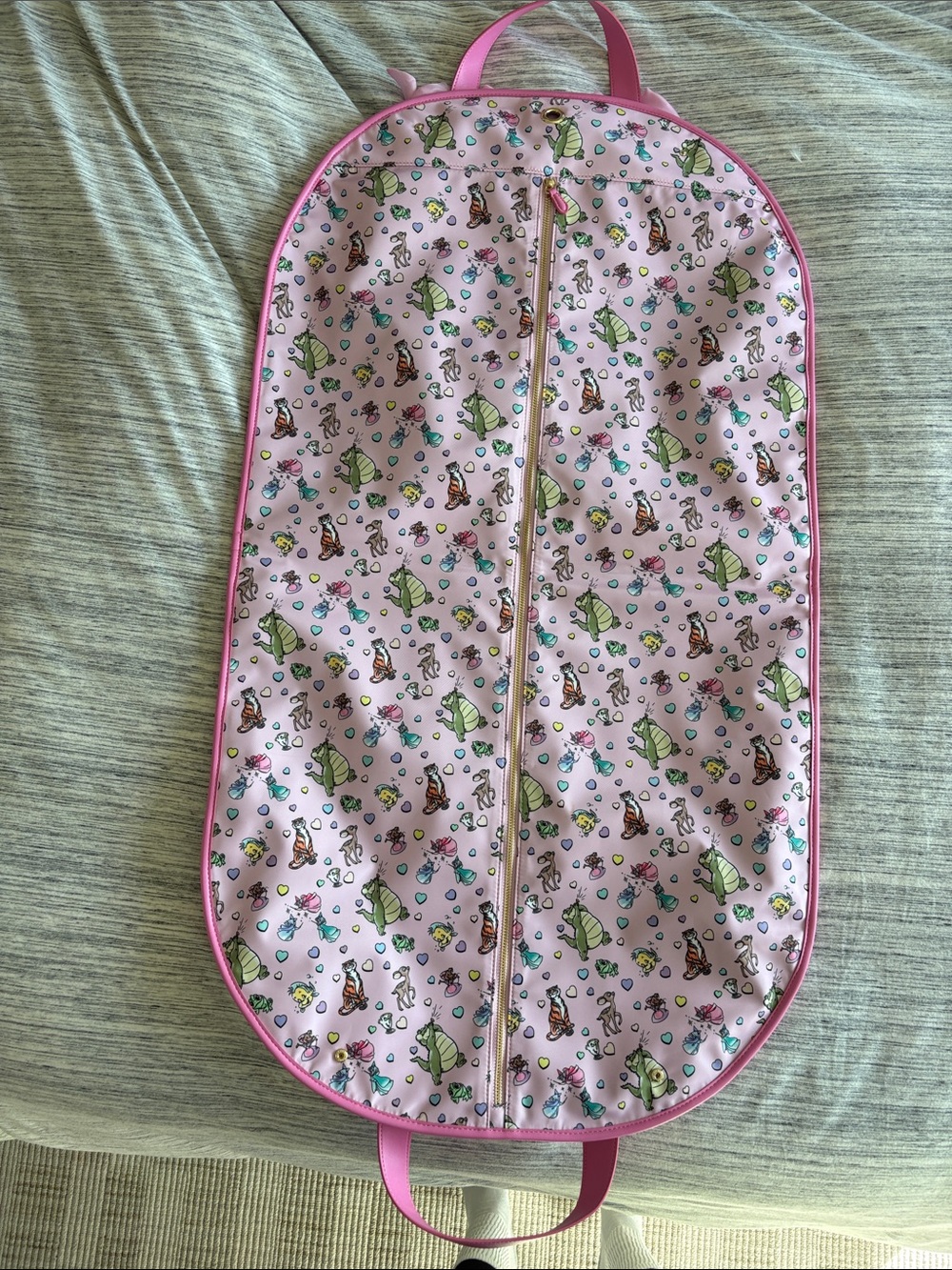 Stoney Clover Lane & Disney Collab - Pink Princess garment bag NWOT - Picture 4 of 10
